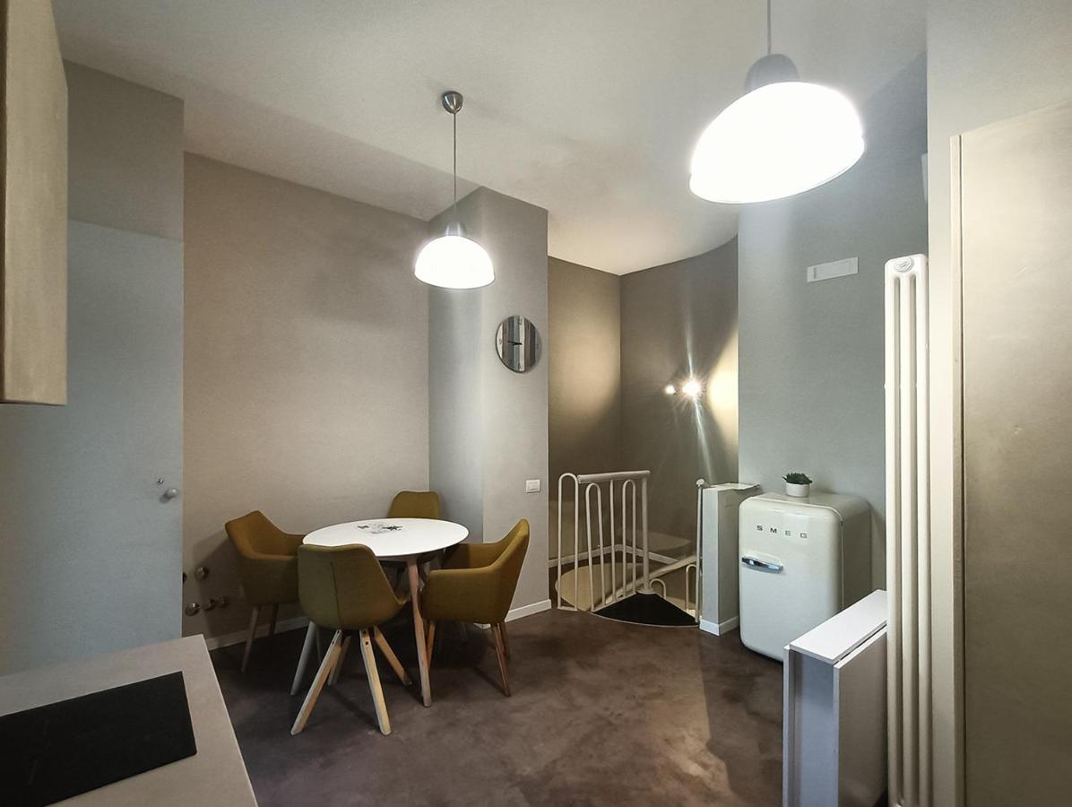Game House In The Center Apartment Милано Екстериор снимка