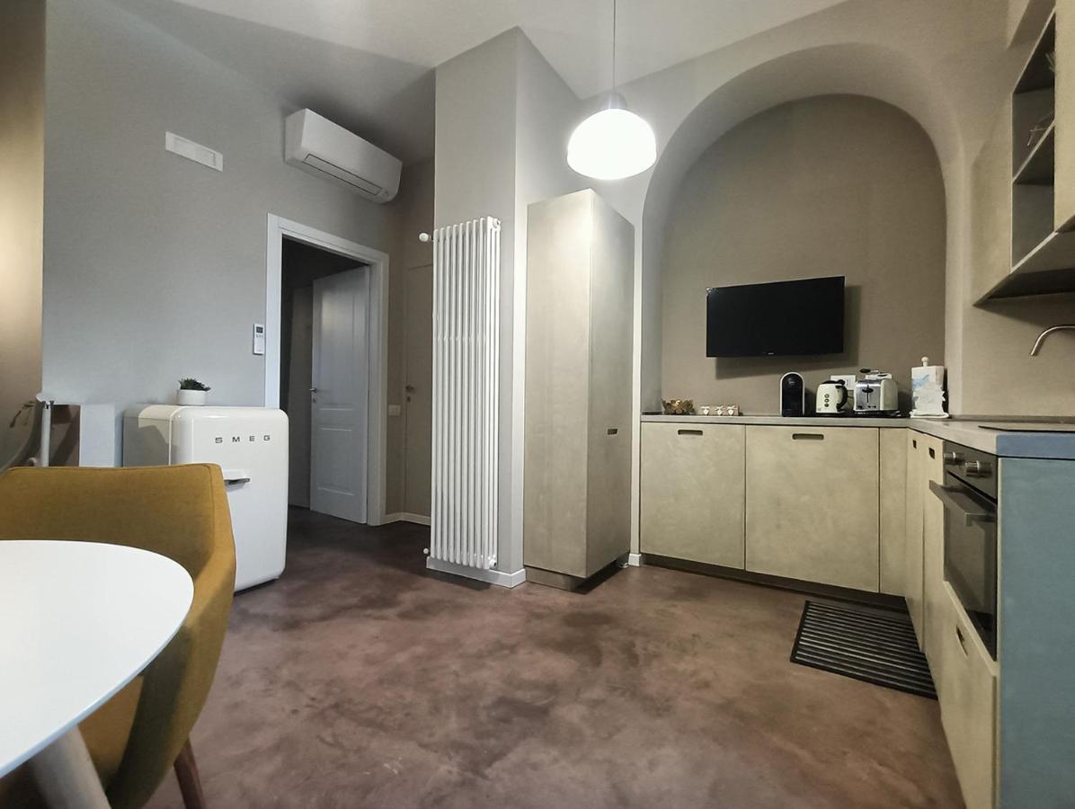 Game House In The Center Apartment Милано Екстериор снимка