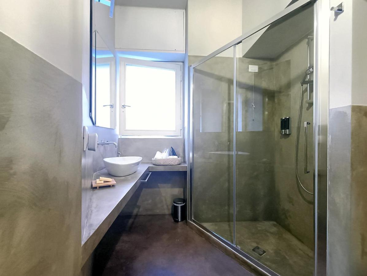 Game House In The Center Apartment Милано Екстериор снимка