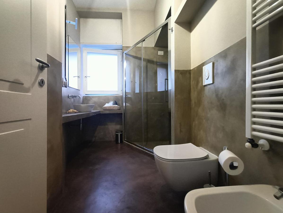 Game House In The Center Apartment Милано Екстериор снимка