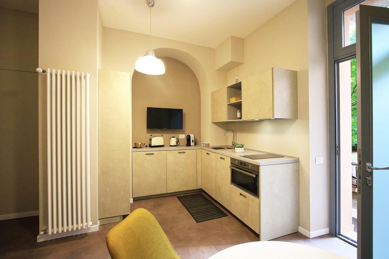 Game House In The Center Apartment Милано Екстериор снимка